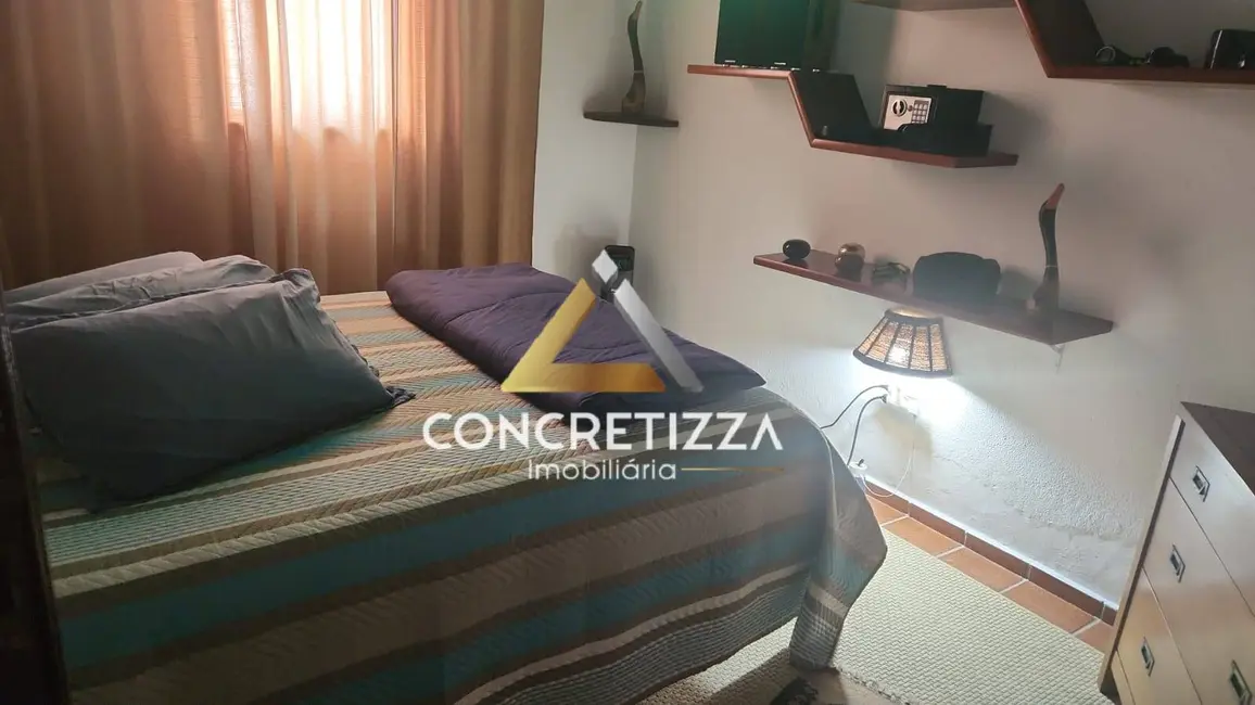 Foto 9 de Casa de Condomínio com 2 quartos à venda, 70m2 em Jardim Britânia, Caraguatatuba - SP