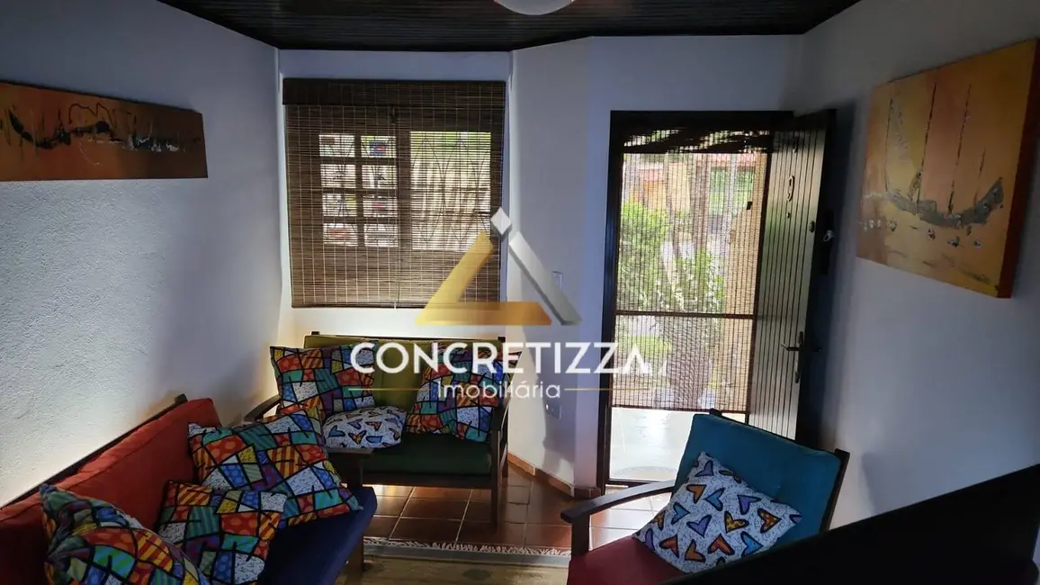 Foto 5 de Casa de Condomínio com 2 quartos à venda, 70m2 em Jardim Britânia, Caraguatatuba - SP