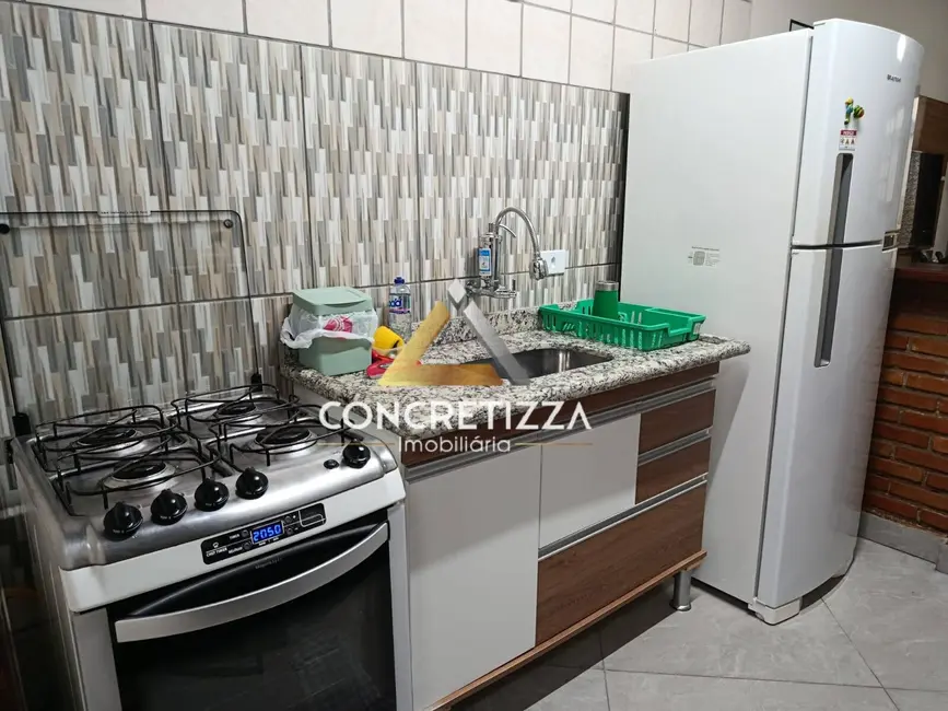 Foto 8 de Casa com 2 quartos à venda, 70m2 em Jardim Britânia, Caraguatatuba - SP