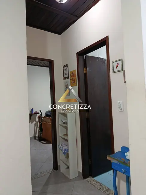 Foto 9 de Casa com 2 quartos à venda, 70m2 em Jardim Britânia, Caraguatatuba - SP
