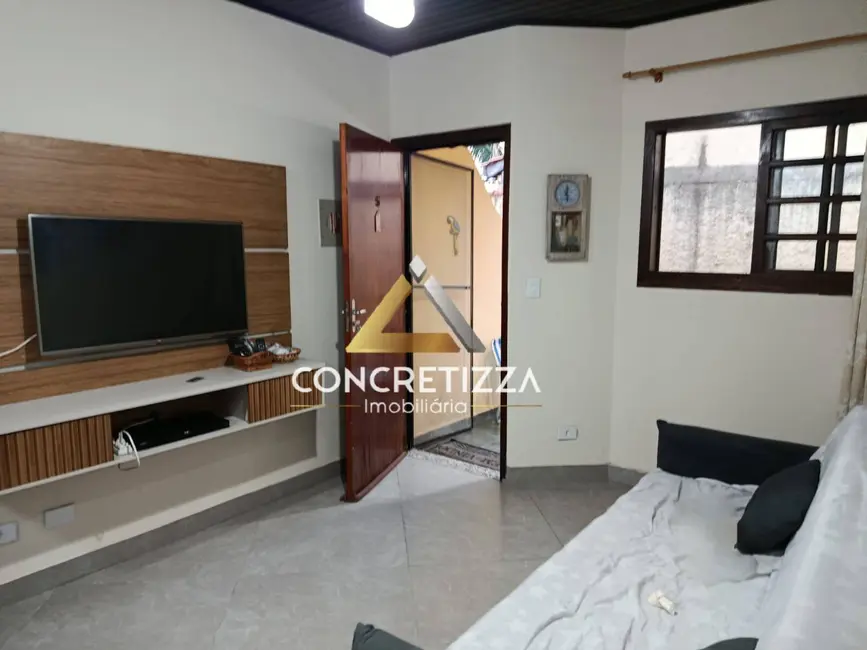 Foto 4 de Casa com 2 quartos à venda, 70m2 em Jardim Britânia, Caraguatatuba - SP
