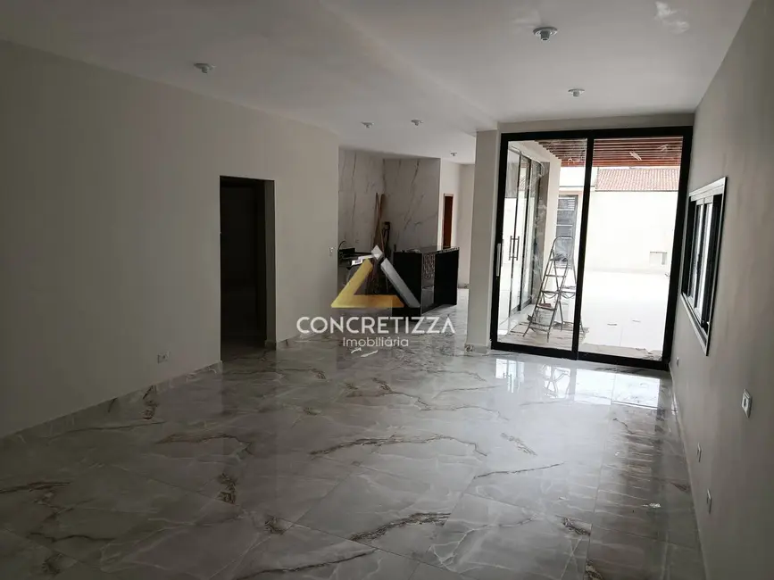 Foto 4 de Casa com 3 quartos à venda, 250m2 em Indaiá, Caraguatatuba - SP