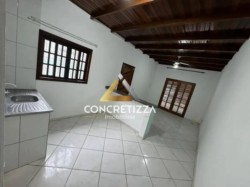 Foto 8 de Casa com 2 quartos à venda, 85m2 em Jardim Tarumãs, Caraguatatuba - SP
