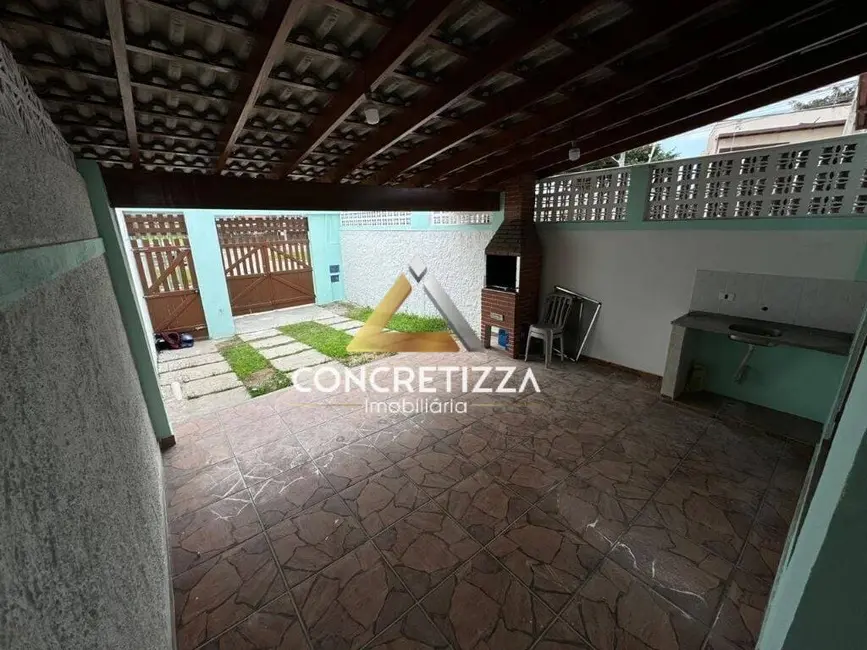 Foto 4 de Casa com 2 quartos à venda, 85m2 em Jardim Tarumãs, Caraguatatuba - SP