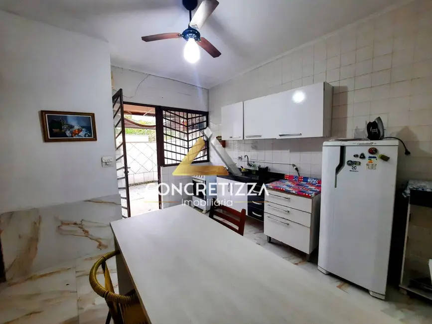 Sobrado com 2 quartos à venda, 113m2 em Martim de Sá, Caraguatatuba - SP - imagem 5 Foto 5 de Sobrado com 2 quartos à venda, 113m2 em Martim de Sá, Caraguatatuba - SP