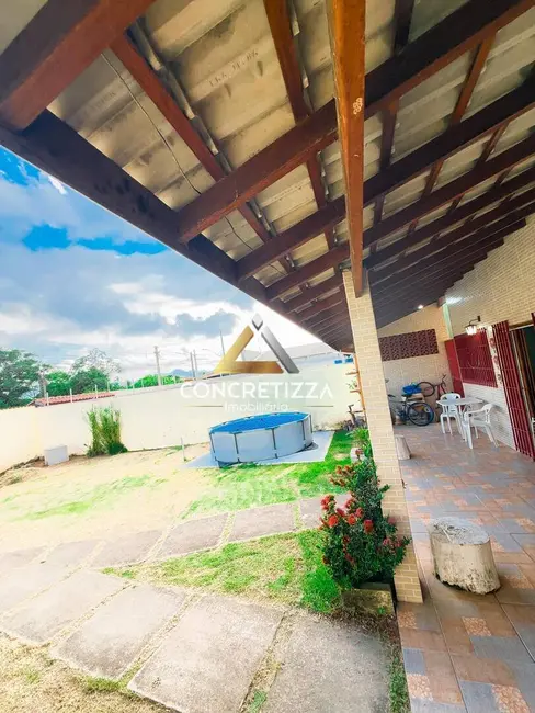 Foto 4 de Casa com 3 quartos à venda, 132m2 em Caraguatatuba - SP