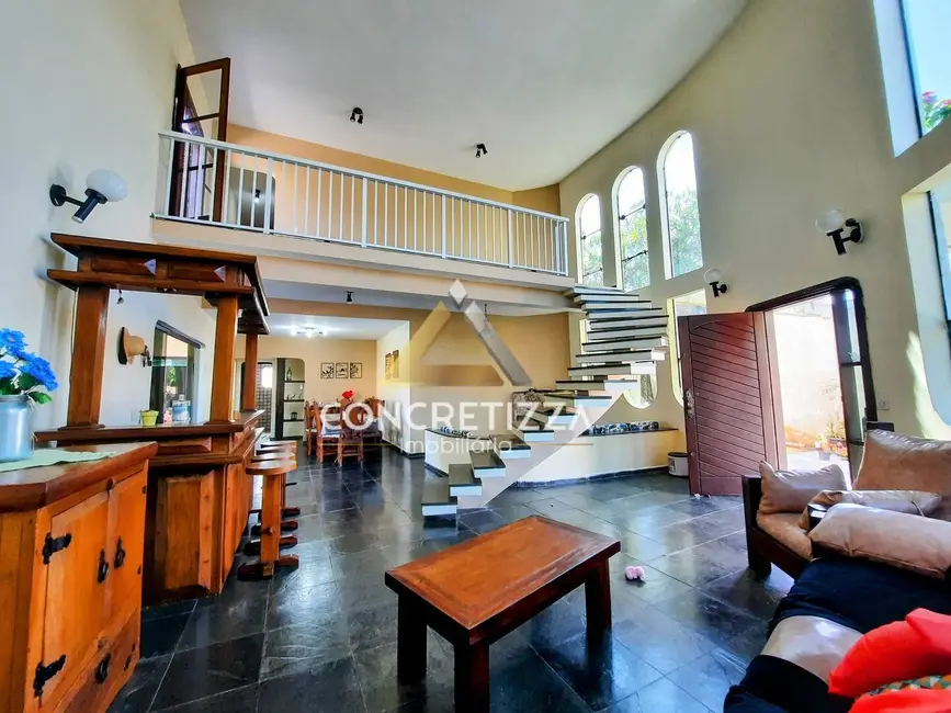 Casa com 5 quartos à venda, 283m2 em Pontal de Santa Marina, Caraguatatuba - SP - imagem 6 Foto 6 de Casa com 5 quartos à venda, 283m2 em Pontal de Santa Marina, Caraguatatuba - SP