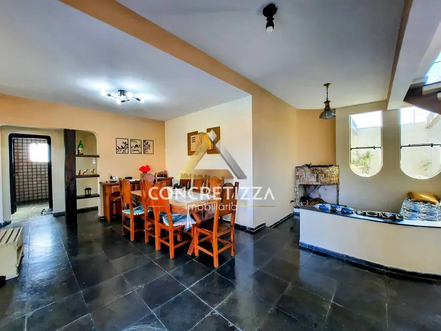 Casa com 5 quartos à venda, 283m2 em Pontal de Santa Marina, Caraguatatuba - SP - imagem 9 Foto 9 de Casa com 5 quartos à venda, 283m2 em Pontal de Santa Marina, Caraguatatuba - SP