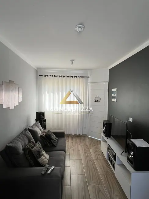 Foto 4 de Casa com 2 quartos à venda, 47m2 em Caraguatatuba - SP