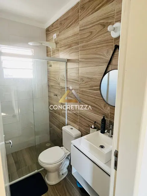 Foto 9 de Casa com 2 quartos à venda, 47m2 em Caraguatatuba - SP