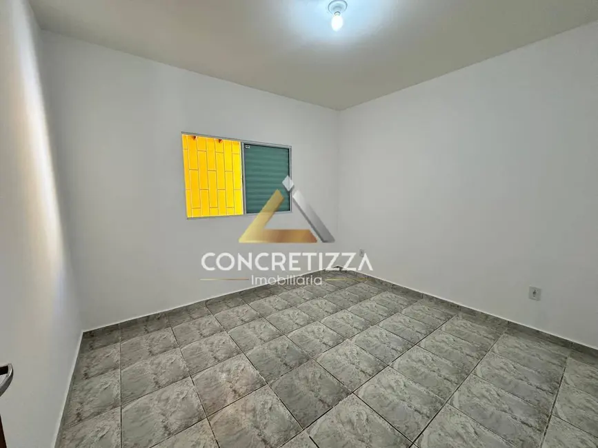 Foto 7 de Casa com 2 quartos à venda, 104m2 em Caraguatatuba - SP