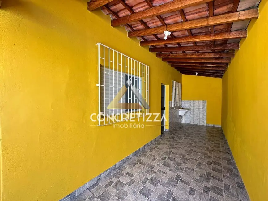 Foto 4 de Casa com 2 quartos à venda, 104m2 em Caraguatatuba - SP