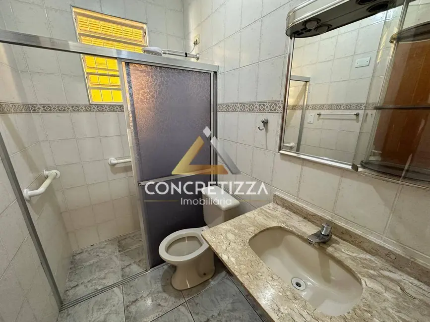 Foto 8 de Casa com 2 quartos à venda, 104m2 em Caraguatatuba - SP