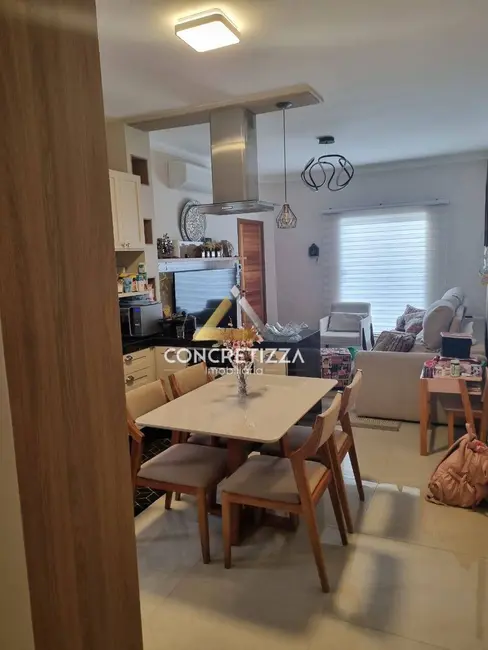 Foto 6 de Casa com 3 quartos à venda, 125m2 em Caraguatatuba - SP