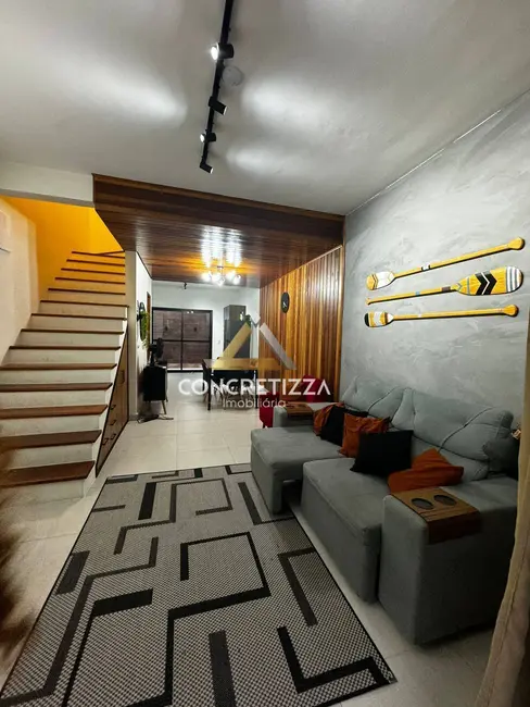 Casa à venda, 101m2 em Pontal de Santa Marina, Caraguatatuba - SP - imagem 4 Foto 4 de Casa à venda, 101m2 em Pontal de Santa Marina, Caraguatatuba - SP