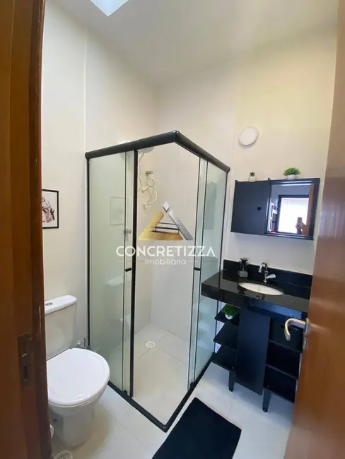 Foto 16 de Casa à venda, 101m2 em Pontal de Santa Marina, Caraguatatuba - SP