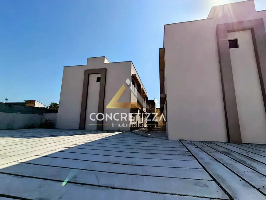 Sobrado com 2 quartos à venda, 85m2 em Pontal de Santa Marina, Caraguatatuba - SP - imagem 3 Foto 3 de Sobrado com 2 quartos à venda, 85m2 em Pontal de Santa Marina, Caraguatatuba - SP