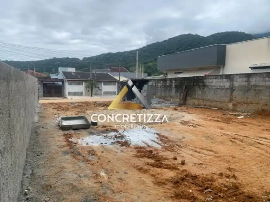 Foto 3 de Terreno / Lote à venda, 275m2 em Massaguaçu, Caraguatatuba - SP