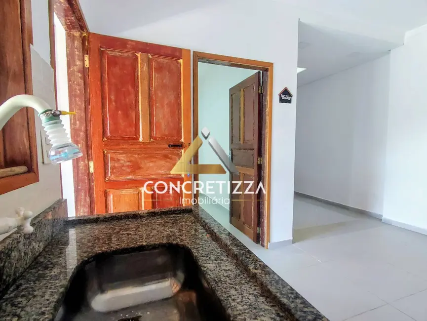 Foto 7 de Casa com 2 quartos para alugar, 110m2 em Jardim Britânia, Caraguatatuba - SP