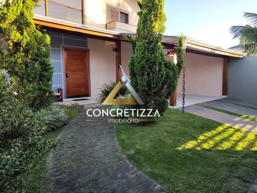 Casa com 5 quartos à venda, 360m2 em Pontal de Santa Marina, Caraguatatuba - SP - imagem 2 Foto 2 de Casa com 5 quartos à venda, 360m2 em Pontal de Santa Marina, Caraguatatuba - SP