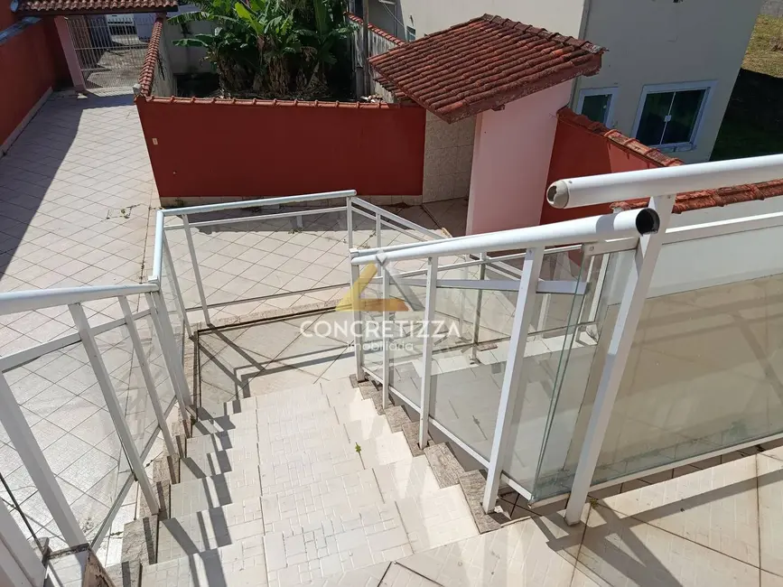 Foto 4 de Casa com 2 quartos para alugar, 525m2 em Praia das Palmeiras, Caraguatatuba - SP