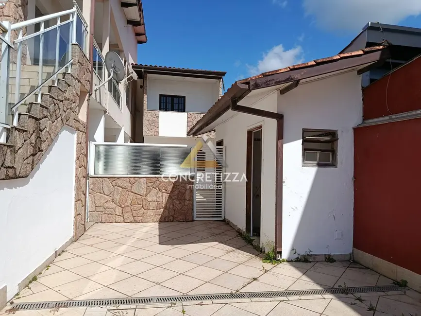 Foto 1 de Casa com 2 quartos para alugar, 525m2 em Praia das Palmeiras, Caraguatatuba - SP