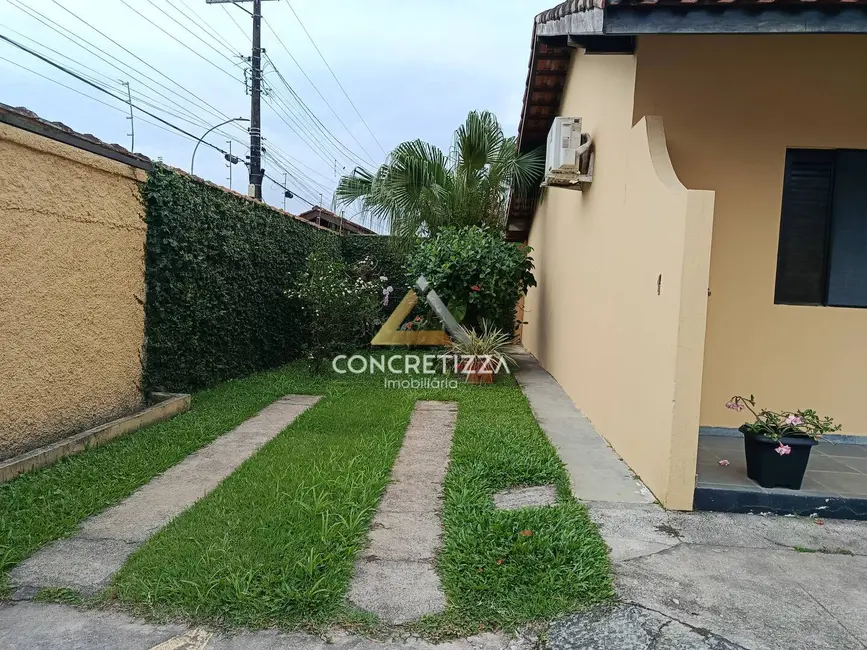 Foto 6 de Casa de Condomínio com 2 quartos à venda, 70m2 em Jardim Britânia, Caraguatatuba - SP