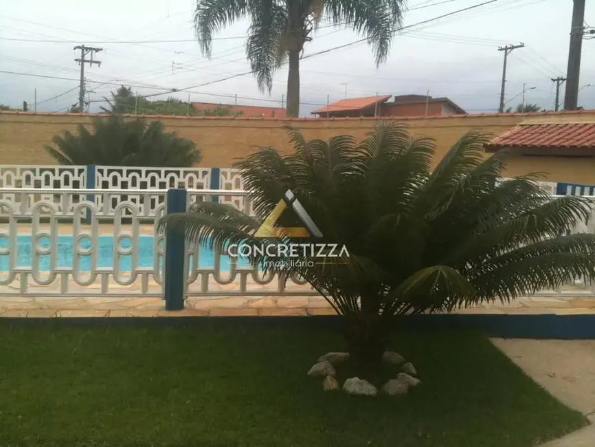 Foto 4 de Casa de Condomínio com 2 quartos à venda, 70m2 em Jardim Britânia, Caraguatatuba - SP