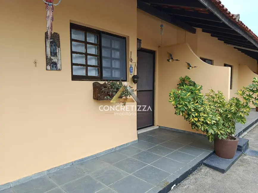 Foto 7 de Casa de Condomínio com 2 quartos à venda, 70m2 em Jardim Britânia, Caraguatatuba - SP