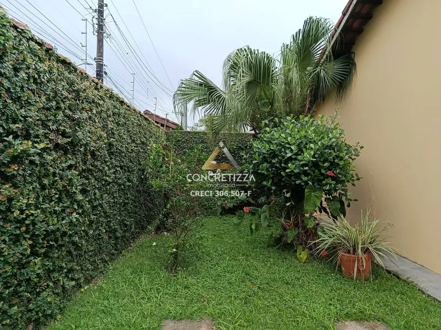 Foto 6 de Casa com 2 quartos à venda e para alugar, 70m2 em Jardim Britânia, Caraguatatuba - SP