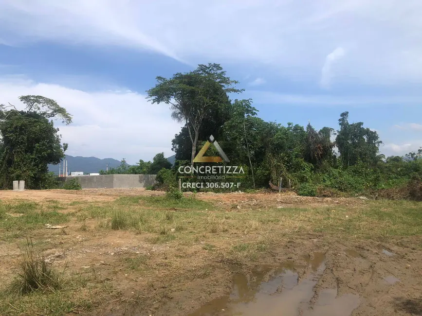 Foto 2 de Terreno / Lote à venda, 340m2 em Caraguatatuba - SP