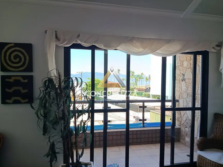 Foto 6 de Apartamento com 4 quartos à venda e para alugar, 120m2 em Sumaré, Caraguatatuba - SP