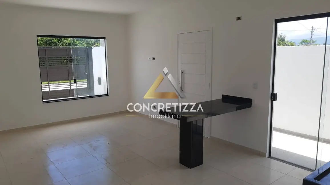 Casa com 2 quartos à venda, 150m2 em Caraguatatuba - SP - imagem 9 Foto 9 de Casa com 2 quartos à venda, 150m2 em Caraguatatuba - SP