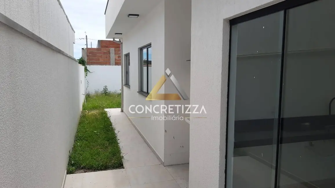 Foto 2 de Casa com 2 quartos à venda, 150m2 em Caraguatatuba - SP