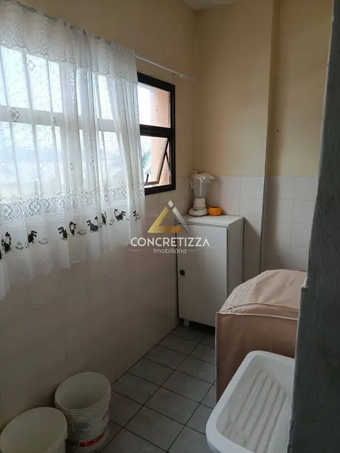 Apartamento com 4 quartos à venda e para alugar, 200m2 em Indaiá, Caraguatatuba - SP - imagem 9 Foto 9 de Apartamento com 4 quartos à venda e para alugar, 200m2 em Indaiá, Caraguatatuba - SP