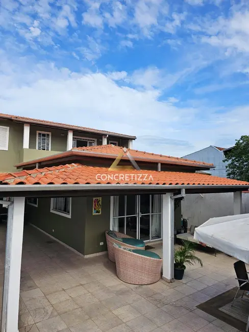 Foto 4 de Casa com 4 quartos à venda, 250m2 em Travessão, Caraguatatuba - SP