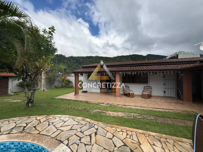 Foto 1 de Casa com 2 quartos à venda, 500m2 em Jardim do Sol, Caraguatatuba - SP