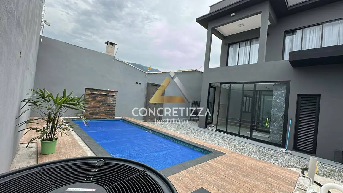 Foto 3 de Sobrado com 4 quartos à venda, 300m2 em Sao Sebastiao - SP