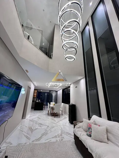 Foto 8 de Sobrado com 4 quartos à venda, 300m2 em Sao Sebastiao - SP