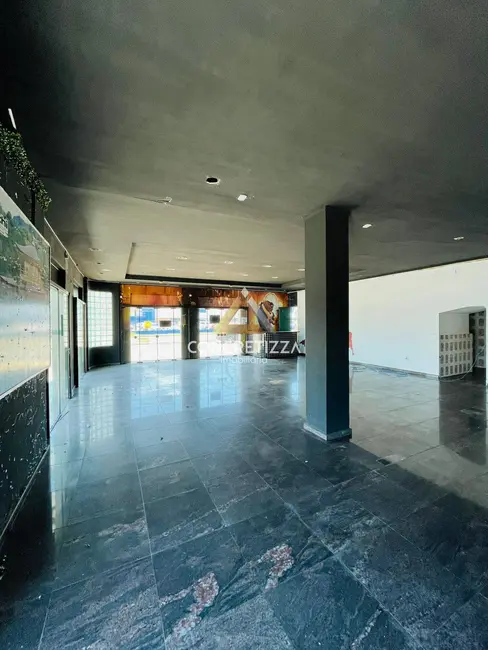 Sala Comercial para alugar, 199m2 em Indaiá, Caraguatatuba - SP - imagem 5 Foto 5 de Sala Comercial para alugar, 199m2 em Indaiá, Caraguatatuba - SP