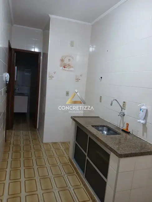 Foto 4 de Apartamento com 1 quarto à venda, 43m2 em Sumaré, Caraguatatuba - SP