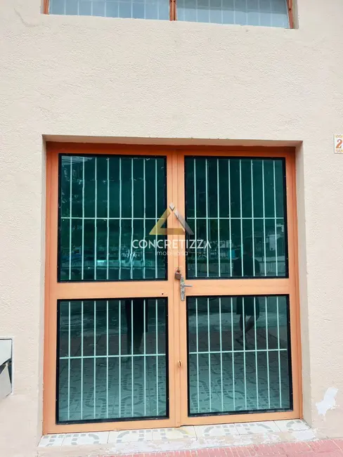 Sala Comercial para alugar, 42m2 em Sumaré, Caraguatatuba - SP - imagem 2 Foto 2 de Sala Comercial para alugar, 42m2 em Sumaré, Caraguatatuba - SP