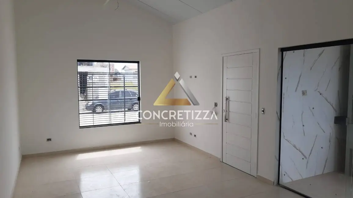 Foto 4 de Casa com 2 quartos à venda, 150m2 em Caraguatatuba - SP