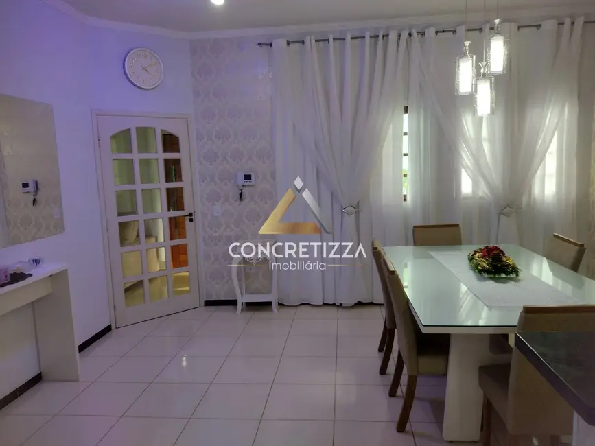 Foto 6 de Sobrado com 3 quartos à venda, 299m2 em Balneário Mar Azul, Caraguatatuba - SP