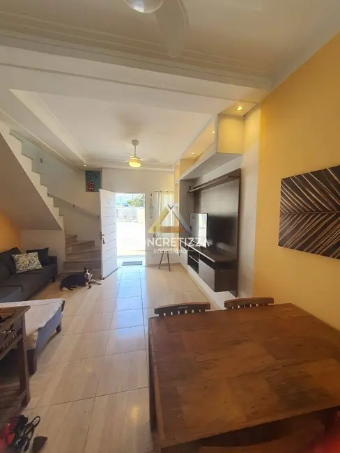 Foto 4 de Sobrado com 2 quartos à venda, 137m2 em Caraguatatuba - SP