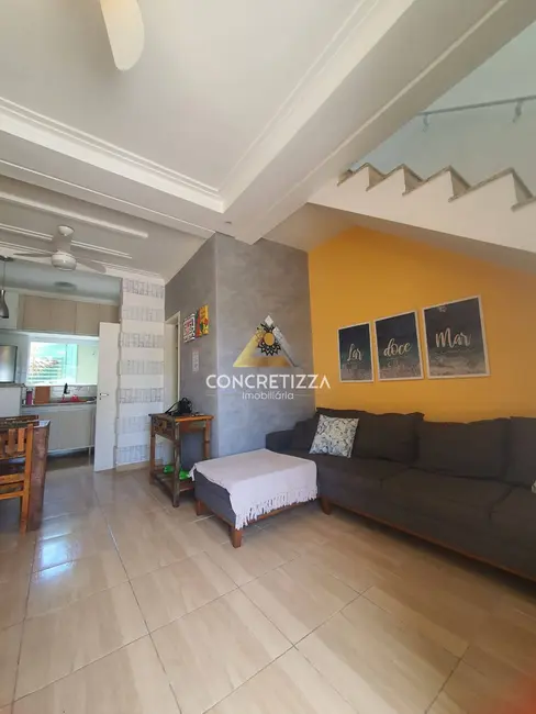 Foto 2 de Sobrado com 2 quartos à venda, 137m2 em Caraguatatuba - SP