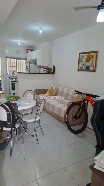 Foto 3 de Sobrado com 2 quartos à venda e para alugar, 70m2 em Caraguatatuba - SP