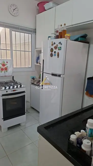 Foto 5 de Sobrado com 2 quartos à venda e para alugar, 70m2 em Caraguatatuba - SP