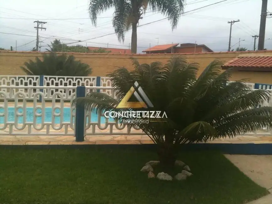 Foto 2 de Casa de Condomínio com 2 quartos à venda, 70m2 em Jardim Britânia, Caraguatatuba - SP