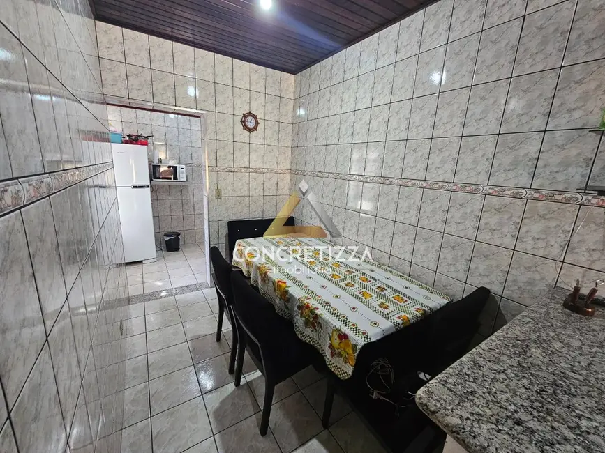 Foto 8 de Casa de Condomínio com 2 quartos à venda, 70m2 em Jardim Britânia, Caraguatatuba - SP